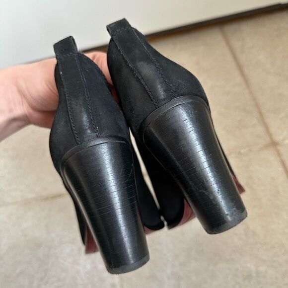 Vince Camuto size 9 Women's Federa Cutout Side Booties boots black real leather - Picture 6 of 9